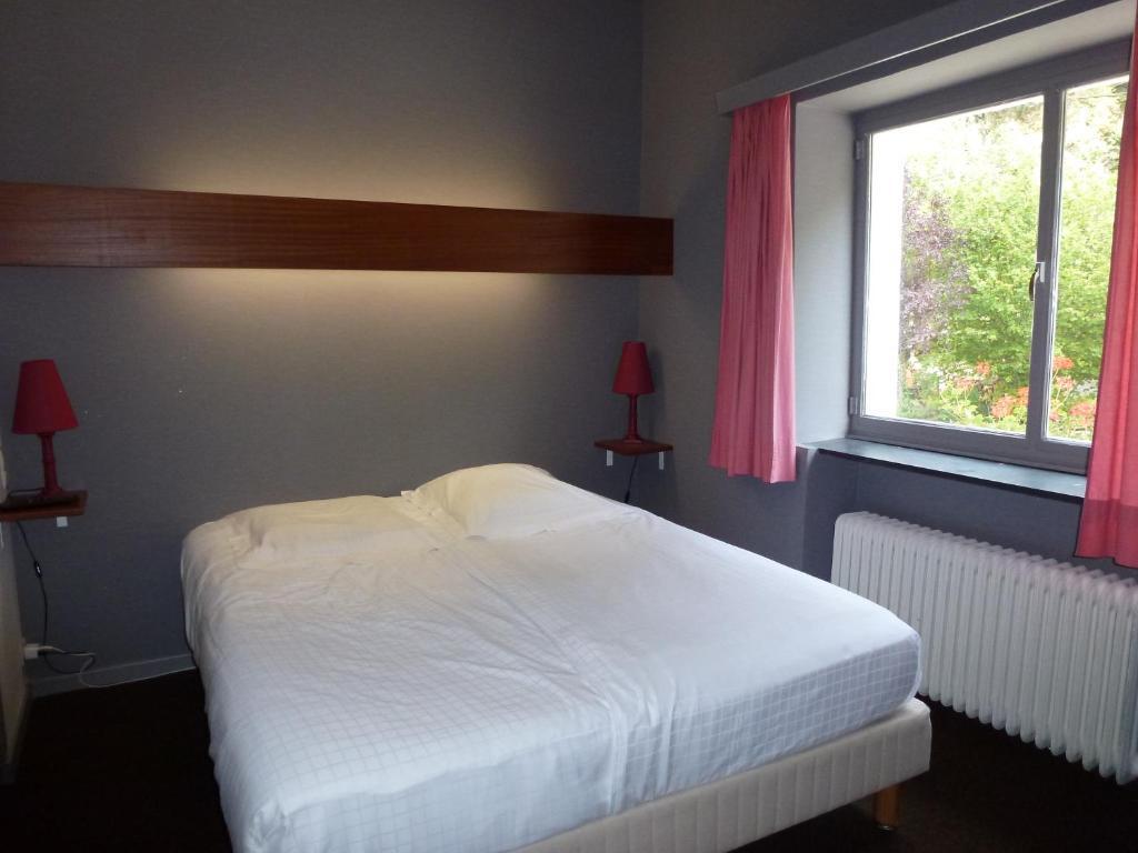 Hotel Le Martin Pecheur Fauvillers Habitación foto