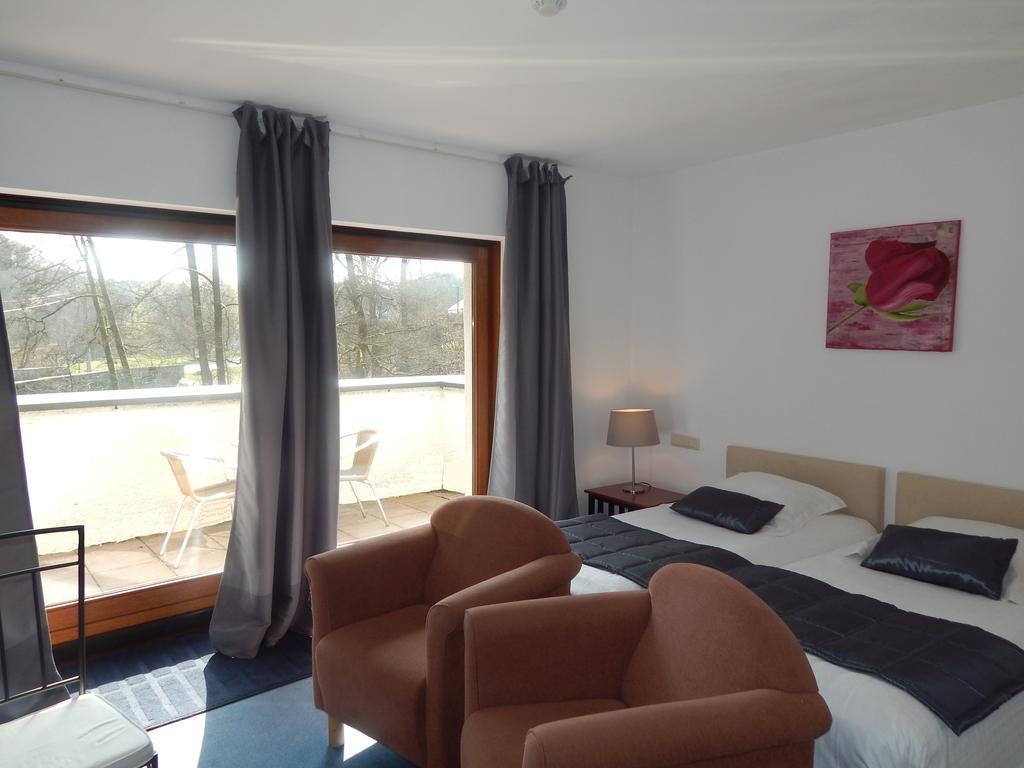 Hotel Le Martin Pecheur Fauvillers Habitación foto